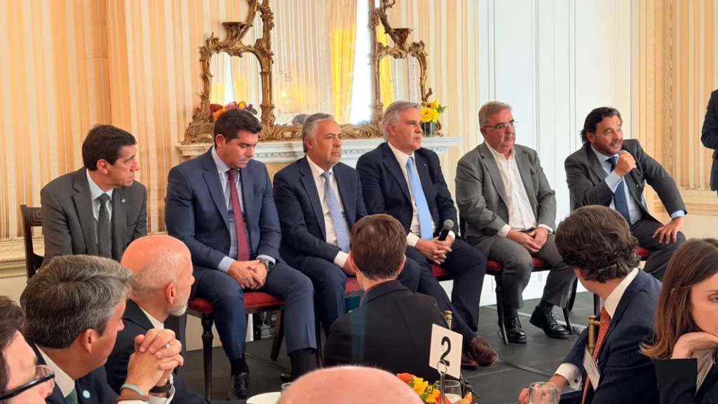 SÁENZ PROMUEVE INVERSIONES PARA SALTA EN NUEVA YORK ANTE EMPRESARIOS Y FONDOS INTERNACIONALES