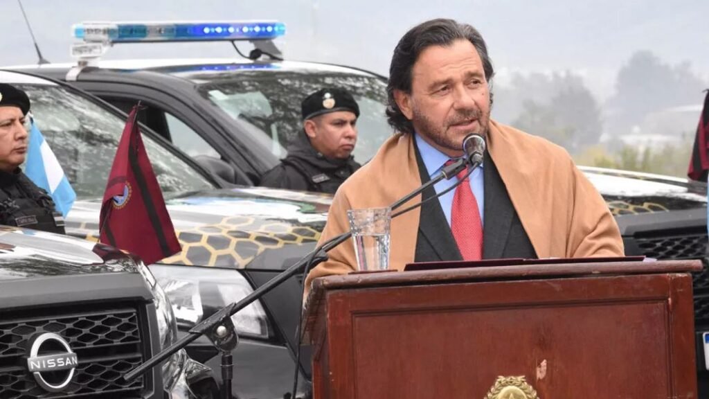REFUERZO PARA LA SEGURIDAD: LA POLICÍA DE SALTA SUMA 13 CAMIONETAS 0 KM