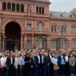 Más de 150 intendentes marcharon al Ministerio de Economía y alertan por la “asfixia financiera” en los municipios