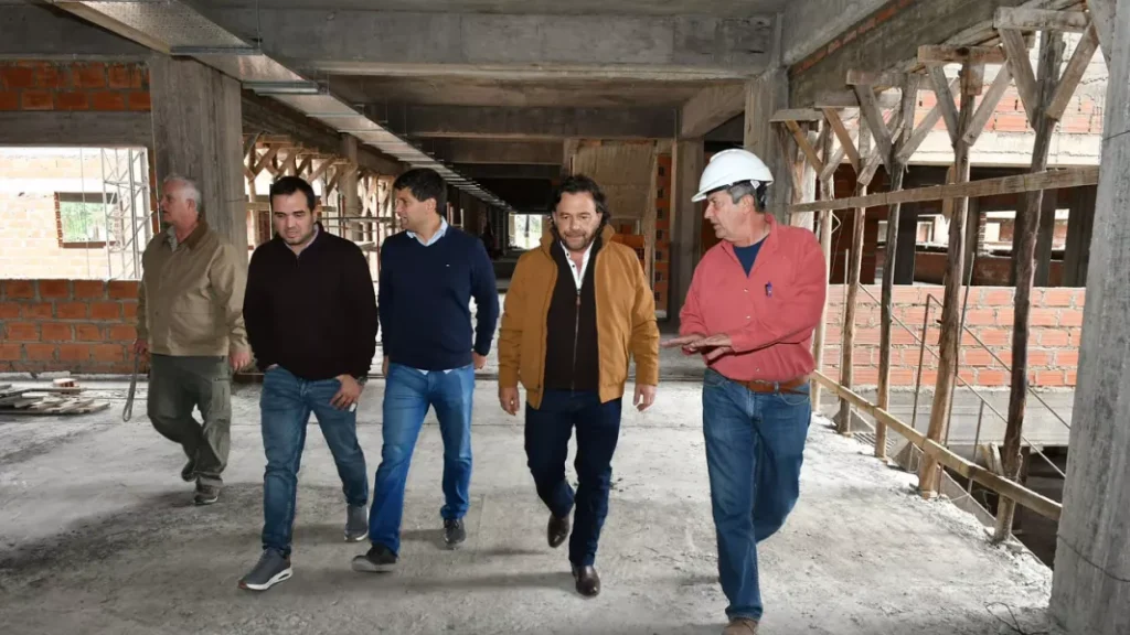 Sáenz supervisó el avance de la Ciudad Judicial de Orán y obras de ampliación en una escuela