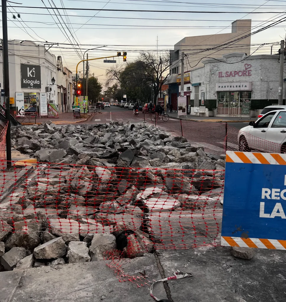 ATENCIÓN!!! Corte total por obras en la calle 12 de Octubre entre Mitre y Zuviría