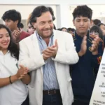 Sáenz inauguró la ampliación del Colegio América Latina de Villa Lavalle